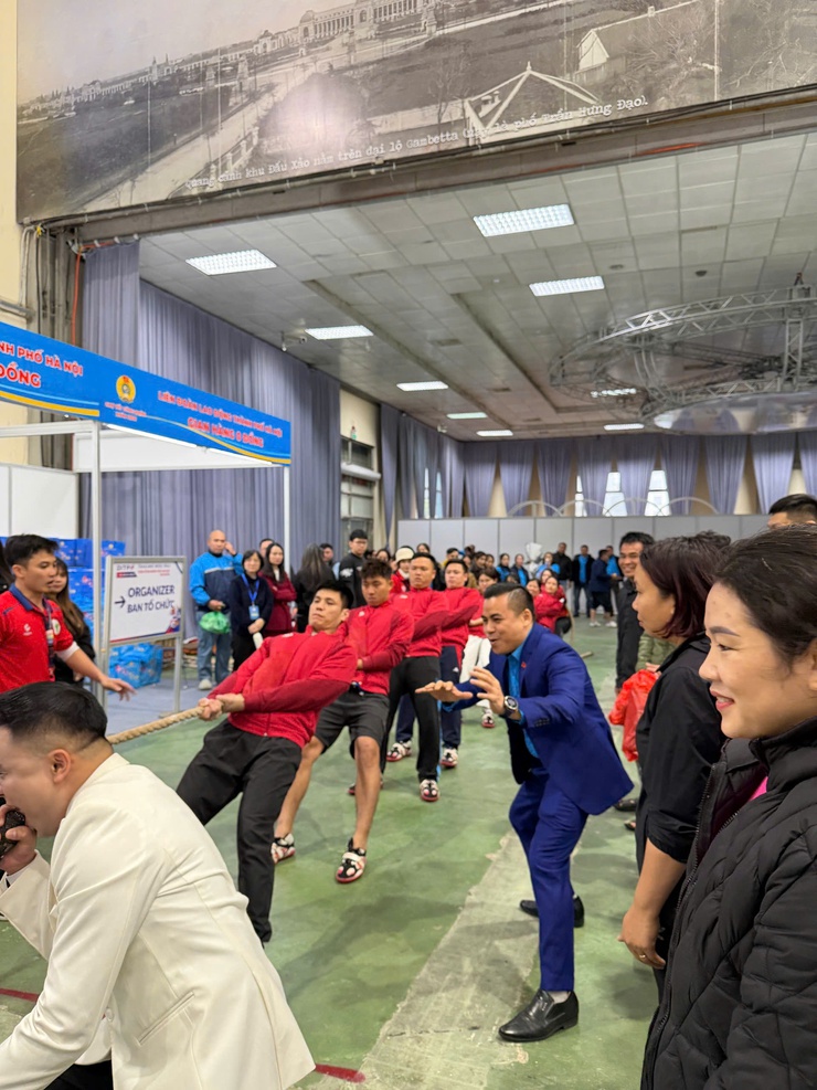 CÔNG ĐOÀN PHƯỜNG CẦU GIẤY THAM GIA CHƯƠNG TRÌNH “TẾT SUM VẦY - XUÂN ƠN ĐẢNG” NĂM 2026- Ảnh 1.