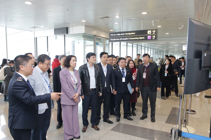 Ngành Y tế Hà Nội tiếp tục tăng cường tuyên truyền các biện pháp phòng, chống dịch bệnh cho người dân- Ảnh 1.