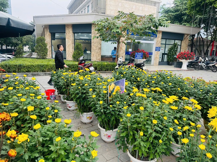 Hà Nội ngày 10/2, ngày không mưa, đêm có khả năng xuất hiện mưa Xuân; trời rét.- Ảnh 1.