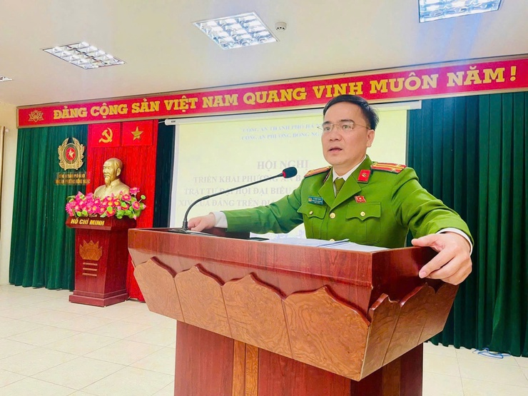 PHƯỜNG ĐÔNG NGẠC TUYÊN TRUYỀN, VẬN ĐỘNG THU HỒI, PHÒNG NGỪA, ĐẤU TRANH VỚI TỘI PHẠM VI PHẠM PHÁP LUẬT VỀ VŨ KHÍ, VẬT LIỆU NỔ, CÔNG CỤ HỖ TRỢ VÀ PHÁO TRONG DỊP TẾT NGUYÊN ĐÁN BÍNH NGỌ NĂM 2026 - Ảnh 2.