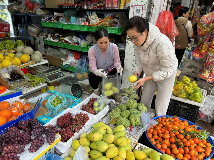 RỘN RÀNG PHIÊN CHỢ 23 TẾT BÍNH NGỌ PHƯỜNG ĐÔNG NGẠC- Ảnh 3.