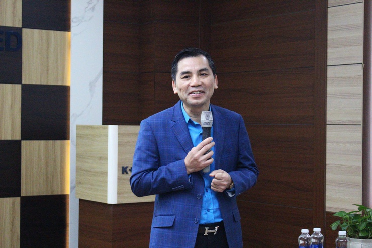 Lãnh đạo Liên đoàn Lao động thành phố Hà Nội thăm, tặng quà đoàn viên, người lao động tại Công ty TNHH K+K Fashion- Ảnh 1.