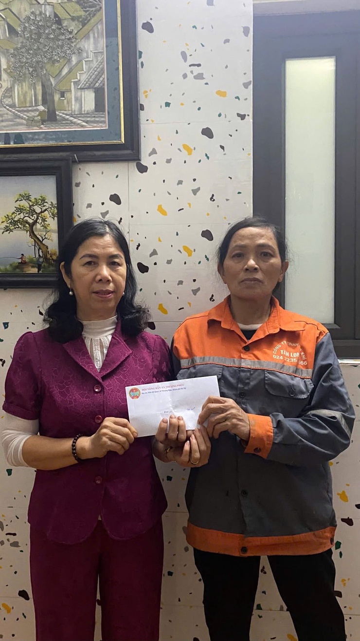 Hội Nông dân xã trao quà Tết cho hội viên có hoàn cảnh khó khăn- Ảnh 3.