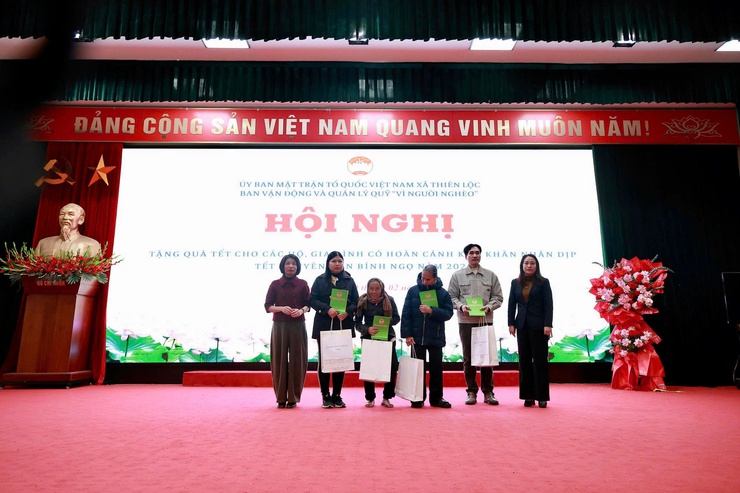 UBMTTQ xã Thiên Lộc trao quà Tết cho đối tượng có hoàn cảnh khó khăn- Ảnh 5.