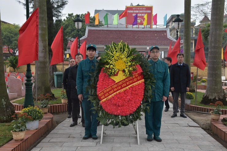 Phường Bồ Đề tổ chức đoàn dâng hương tưởng niệm các Anh hùng liệt sĩ dịp Tết Nguyên đán Bính Ngọ năm 2026- Ảnh 11.