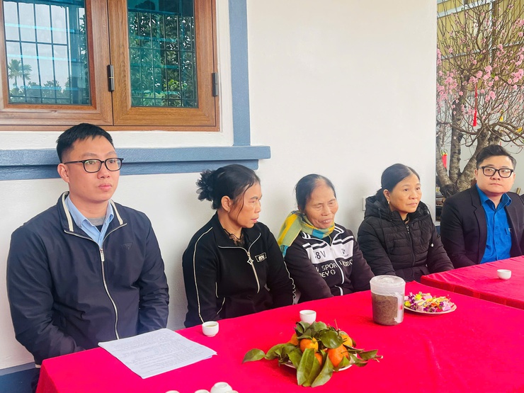 UBMTTQ Việt Nam xã Phúc Thọ phối hợp Agribank trao hỗ trợ xây dựng Nhà Đại đoàn kết tại thôn Phúc Hòa 4- Ảnh 9.