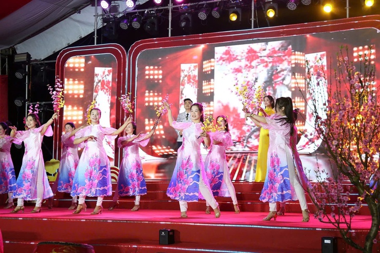 KHAI MẠC HỘI CHỢ XUÂN BÍNH NGỌ 2026 – KHÔNG GIAN VĂN HÓA, GIAO THƯƠNG RỘN RÀNG TẠI XÃ SÓC SƠN- Ảnh 3.