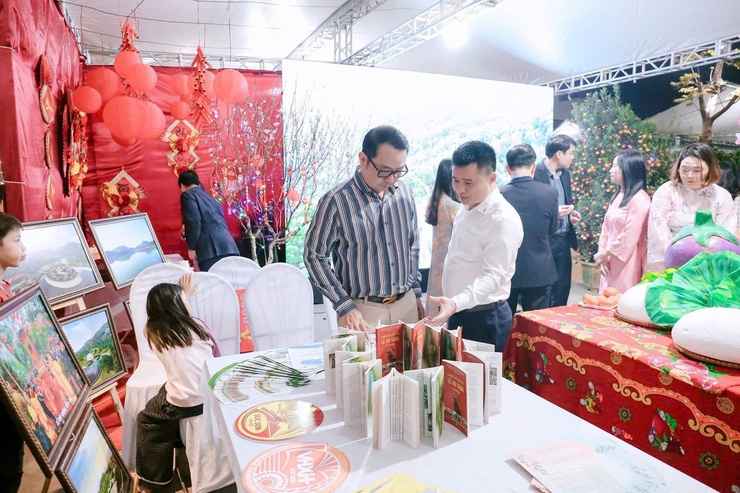 KHAI MẠC HỘI CHỢ XUÂN BÍNH NGỌ 2026 – KHÔNG GIAN VĂN HÓA, GIAO THƯƠNG RỘN RÀNG TẠI XÃ SÓC SƠN- Ảnh 5.