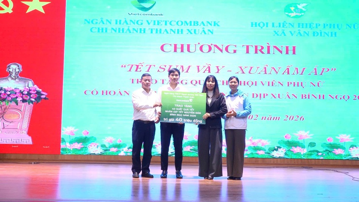 HỘI LHPN XÃ VÂN ĐÌNH TRAO QUÀ TẾT VÀ THỰC HIỆN CHƯƠNG TRÌNH “MẸ ĐỠ ĐẦU” NHÂN DỊP TẾT NGUYÊN ĐÁN BÍNH NGỌ 2026- Ảnh 3.