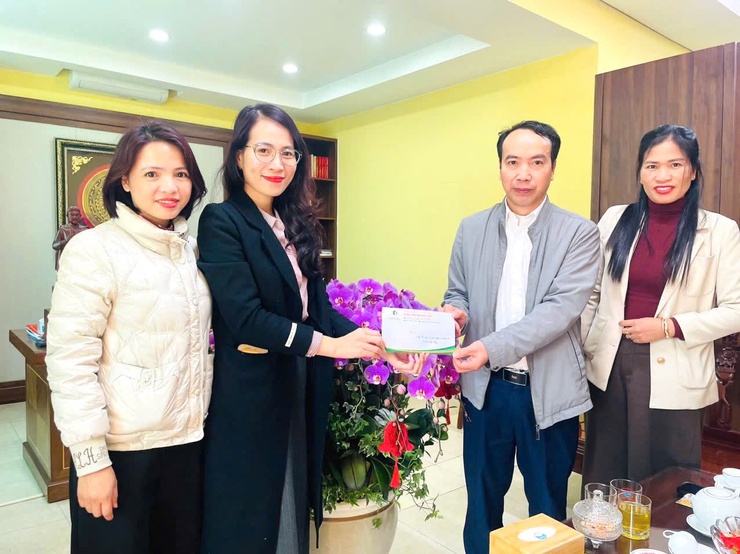 TRƯỜNG MẦM NON KIM CHUNG: "TRAO QUÀ TẾT – GỬI TRỌN YÊU THƯƠNG XUÂN BÍNH NGỌ 2026"- Ảnh 2.