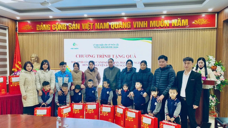 TRƯỜNG MẦM NON KIM CHUNG: "TRAO QUÀ TẾT – GỬI TRỌN YÊU THƯƠNG XUÂN BÍNH NGỌ 2026"- Ảnh 3.