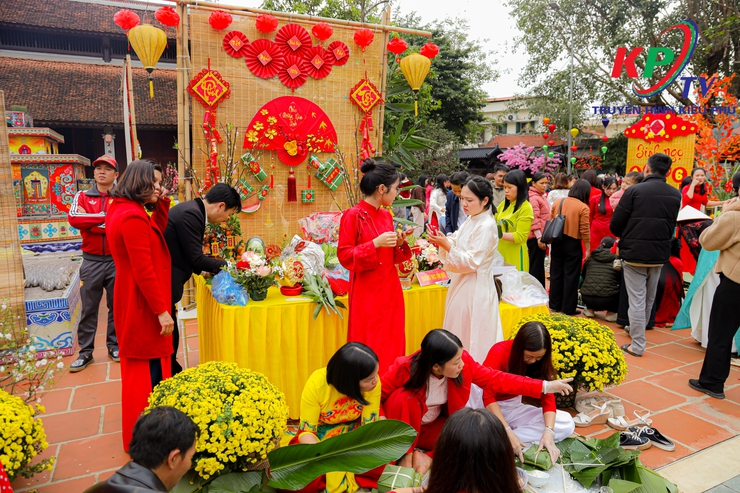 Xã Kiều Phú sôi nổi từ Hội thi gói bánh chưng, bày mâm ngũ quả và Chương trình Tết sum vầy năm 2026- Ảnh 11.