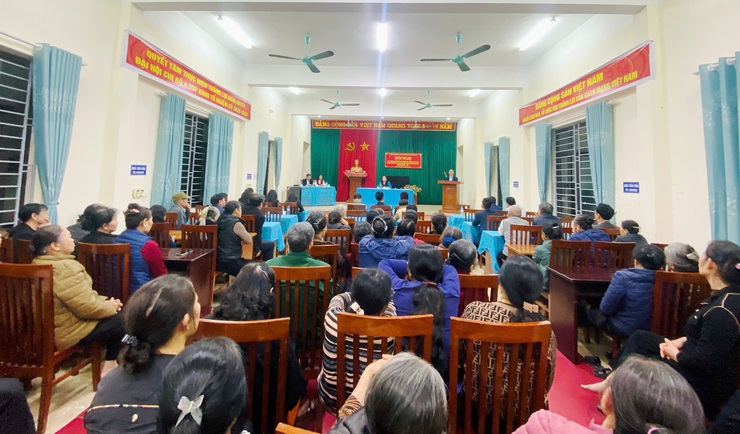 QUỐC OAI HOÀN THÀNH 100% HỘI NGHỊ ĐẠI BIỂU NHÂN DÂN ĐẦU NĂM 2026, LỒNG GHÉP HIỆU QUẢ HOẠT ĐỘNG CHĂM LO TẾT CHO NGƯỜI DÂN- Ảnh 1.