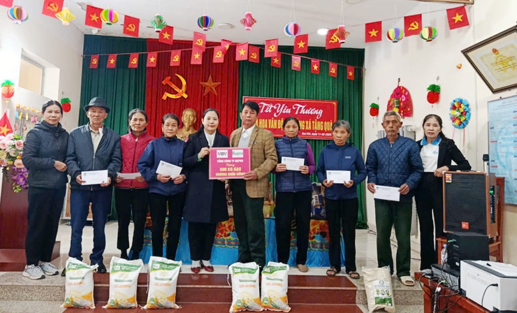 QUỐC OAI HOÀN THÀNH 100% HỘI NGHỊ ĐẠI BIỂU NHÂN DÂN ĐẦU NĂM 2026, LỒNG GHÉP HIỆU QUẢ HOẠT ĐỘNG CHĂM LO TẾT CHO NGƯỜI DÂN- Ảnh 11.