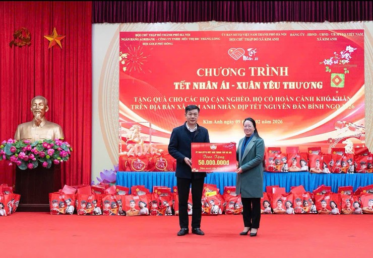 CHƯƠNG TRÌNH “TẾT NHÂN ÁI – XUÂN YÊU THƯƠNG” TẠI XÃ KIM ANH- Ảnh 12.