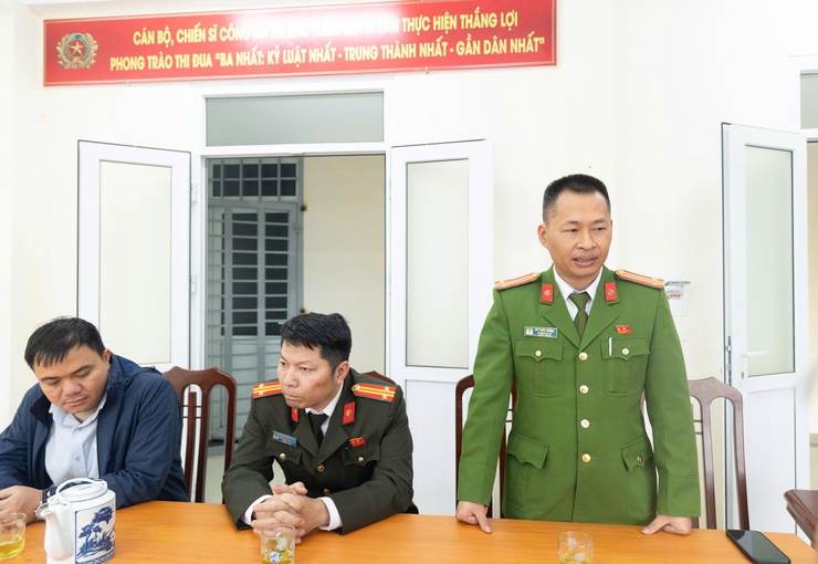 LÃNH ĐẠO XÃ ỨNG THIÊN THĂM, CHÚC TẾT LỰC LƯỢNG VŨ TRANG TRƯỚC THỀM XUÂN MỚI- Ảnh 5.