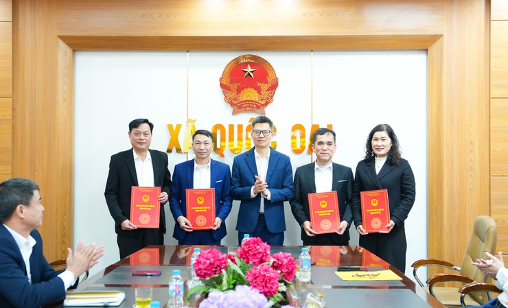 Hội nghị công bố các quyết định về công tác cán bộ của Thường trực HĐND xã Quốc Oai khóa I, nhiệm kỳ 2021 – 2026- Ảnh 3.