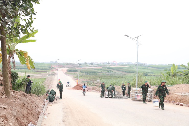 Nhiều hoạt động nghĩa tình tại chương trình Tết Quân - Dân ở xã đảo Minh Châu- Ảnh 5.