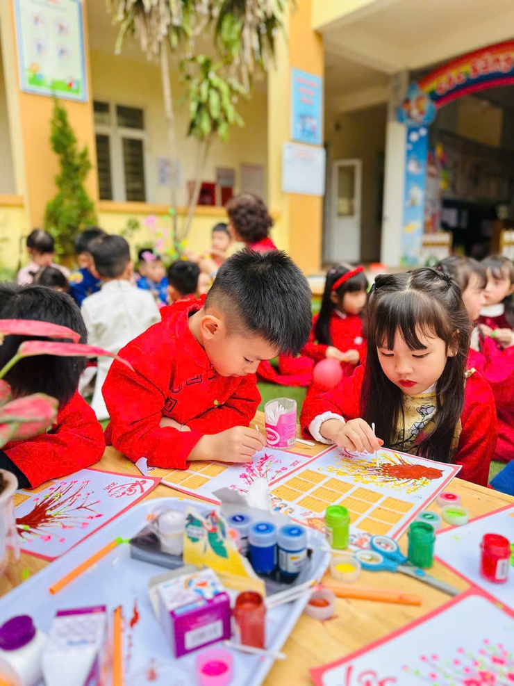 Tổ chức Chương trình “Xuân yêu thương – Bé sáng tạo cùng STEAM” tại Trường Mầm non Hồng Sơn- Ảnh 2.