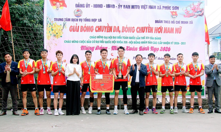 SÔI NỔI CHUNG KẾT GIẢI BÓNG CHUYỀN DA XÃ PHÚC SƠN - Ảnh 2.