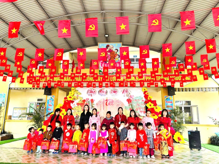 Tổ chức Chương trình “Xuân yêu thương – Bé sáng tạo cùng STEAM” tại Trường Mầm non Hồng Sơn- Ảnh 3.