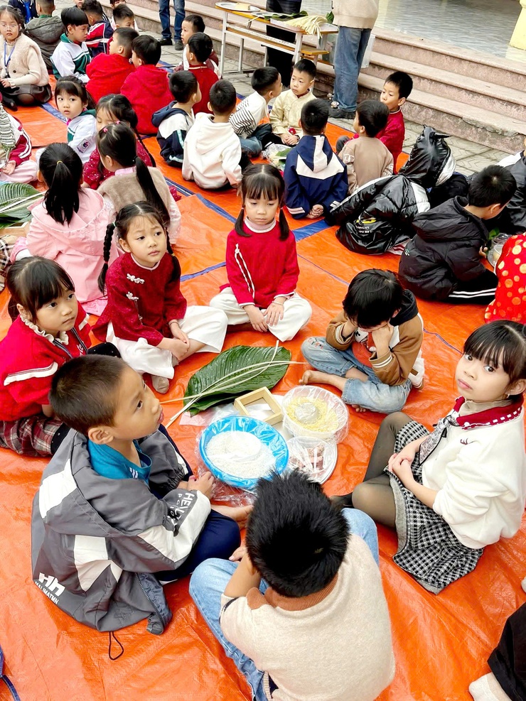 Rộn ràng "Tết yêu thương" tại Trường Tiểu học Trường Thịnh- Ảnh 3.