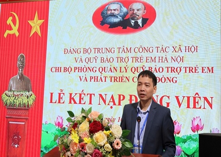 Lễ kết nạp Đảng viên mới Chi bộ phòng quản lý Quỹ Bảo trợ trẻ em và Phát triển cộng đồng - Ảnh 2.