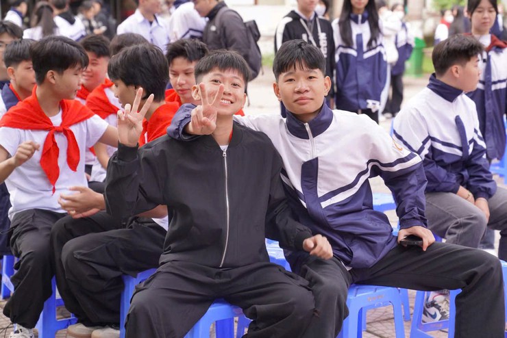 Vui Xuân Bính Ngọ an toàn – Học sinh phường Chương Mỹ cam kết không vi phạm về pháo
- Ảnh 1.