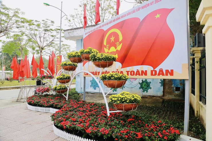 Phường Dương Nội rực rỡ cờ hoa đón mừng Xuân mới Bính Ngọ - Ảnh 9.