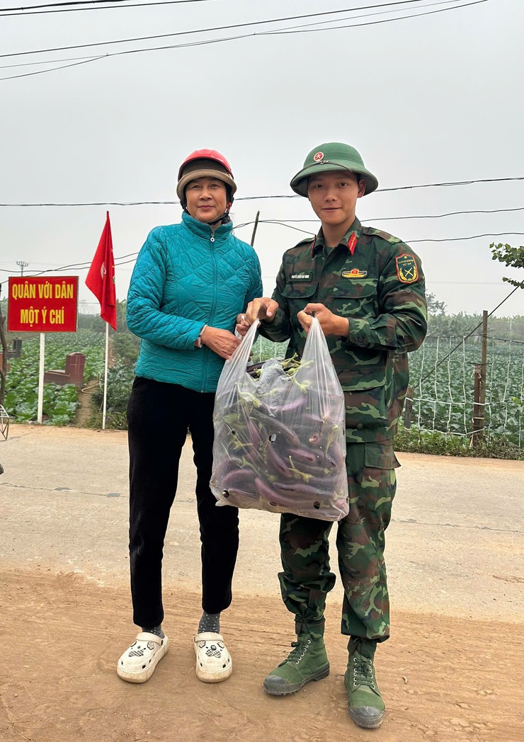 Nhiều hoạt động nghĩa tình tại chương trình Tết Quân - Dân ở xã đảo Minh Châu- Ảnh 3.