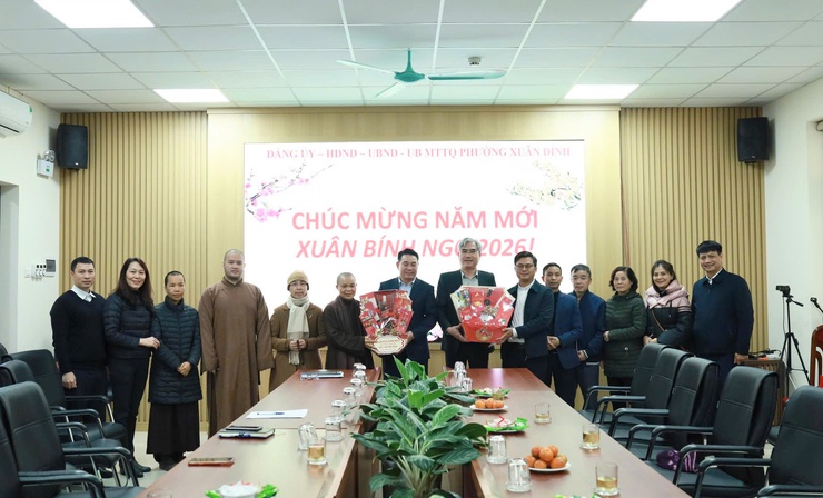 Bí thư Đảng uỷ Nguyễn Tiến Thành: Giữ vững tinh thần “sống tốt đời, đẹp đạo”- Ảnh 3.