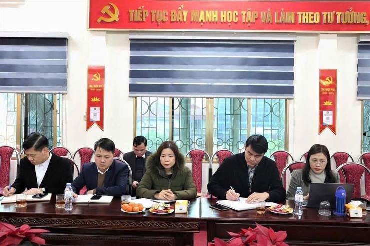 BÍ THƯ ĐẢNG ỦY XÃ SÓC SƠN BÙI DUY CƯỜNG THĂM, ĐỘNG VIÊN CÔNG TY CỔ PHẦN MÔI TRƯỜNG ĐÔ THỊ NHÂN DỊP TẾT NGUYÊN ĐÁN BÍNH NGỌ 2026- Ảnh 4.