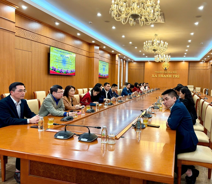 UBND xã Thanh Trì: Hội nghị công bố quyết định bổ nhiệm và chuyển đổi cán bộ, công chức- Ảnh 2.