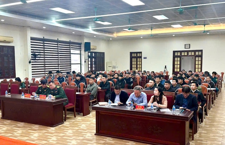 Xã Thanh Trì: Gặp mặt thanh niên lên đường nhập ngũ năm 2026 và đón quân nhân hoàn thành nghĩa vụ trở về địa phương- Ảnh 1.