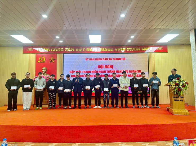 Xã Thanh Trì: Gặp mặt thanh niên lên đường nhập ngũ năm 2026 và đón quân nhân hoàn thành nghĩa vụ trở về địa phương- Ảnh 7.