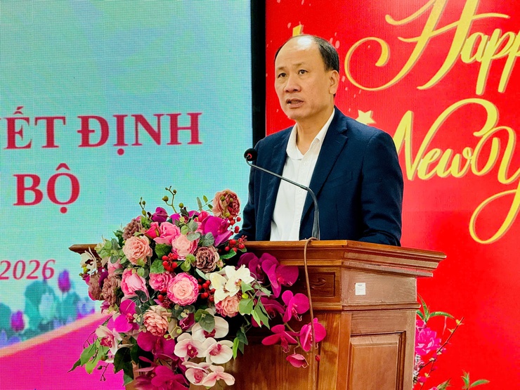 XÃ NAM PHÙ: KIỆN TOÀN ĐỘI NGŨ CÁN BỘ CHỦ CHỐT, ĐÁP ỨNG YÊU CẦU NHIỆM VỤ TRONG GIAI ĐOẠN MỚI- Ảnh 7.