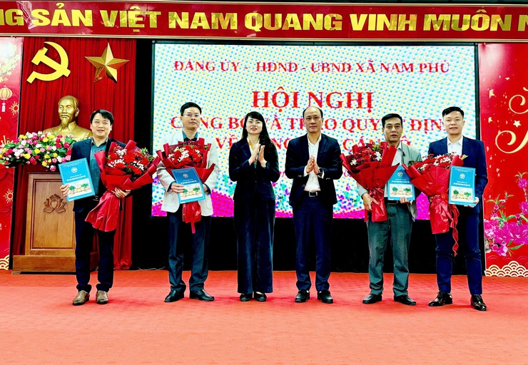 XÃ NAM PHÙ: KIỆN TOÀN ĐỘI NGŨ CÁN BỘ CHỦ CHỐT, ĐÁP ỨNG YÊU CẦU NHIỆM VỤ TRONG GIAI ĐOẠN MỚI- Ảnh 5.