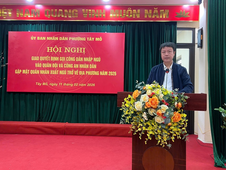 Phường Tây Mỗ giao quyết định gọi công dân nhập ngũ vào Quân đội và Công an nhân dân, gặp mặt quân nhân xuất ngũ trở về địa phương năm 2026- Ảnh 6.