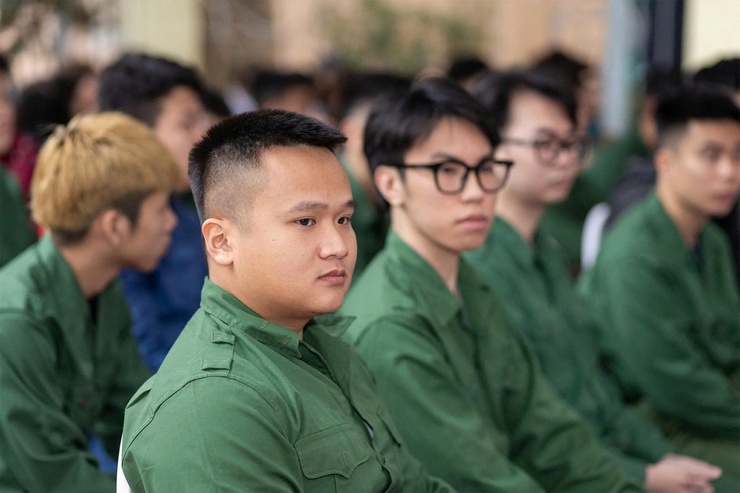 Phường Vĩnh Tuy gặp mặt động viên công dân lên đường nhập ngũ và thực hiện nghĩa vụ tham gia Công an nhân dân năm 2026- Ảnh 2.