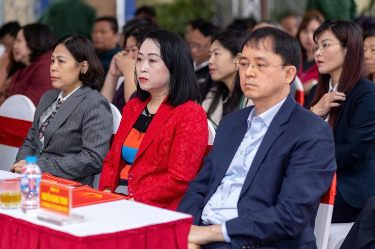 Phường Vĩnh Tuy gặp mặt động viên công dân lên đường nhập ngũ và thực hiện nghĩa vụ tham gia Công an nhân dân năm 2026- Ảnh 1.