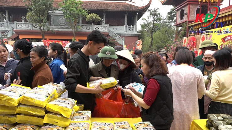 Xã Kiều Phú sôi nổi từ Hội thi gói bánh chưng, bày mâm ngũ quả và Chương trình Tết sum vầy năm 2026- Ảnh 16.