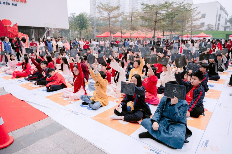 Trường THCS Trần Duy Hưng với chương trình "Lan tỏa sắc xuân - giữ gìn hồn Tết Việt"- Ảnh 5.