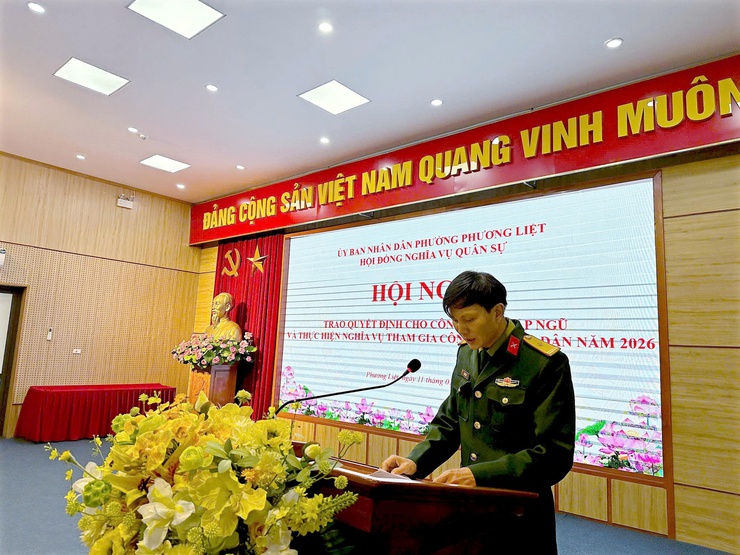 Hội nghị trao quyết định cho các đồng chí nhập ngũ và thực hiện nghĩa vụ tham gia Công an nhân dân năm 2026- Ảnh 2.