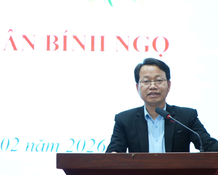 Ngân hàng chính sách xã hội, Vietcombank, Sacombank Thạch Thất trao tặng quà “Tết nhân ái” Xuân Bính Ngọ năm 2026 tới các hộ nghèo, hộ có hoàn cảnh khó khăn trên địa bàn- Ảnh 7.