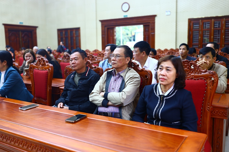 Thạch Thất: Cán bộ, Đảng viên tham dự hội nghị toàn quốc nghiên cứu, học tập, quán triệt và triển khai thực hiện Nghị quyết đại hội XIV của Đảng- Ảnh 3.