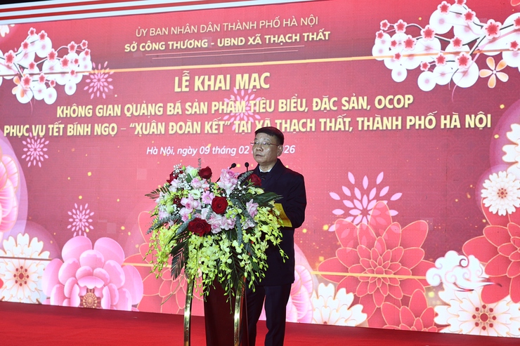 Thạch Thất khai mạc không gian quảng bá sản phẩm tiêu biểu, đặc sản, OCOP phục vụ Tết Bính Ngọ - “Xuân đoàn kết” 2026- Ảnh 2.