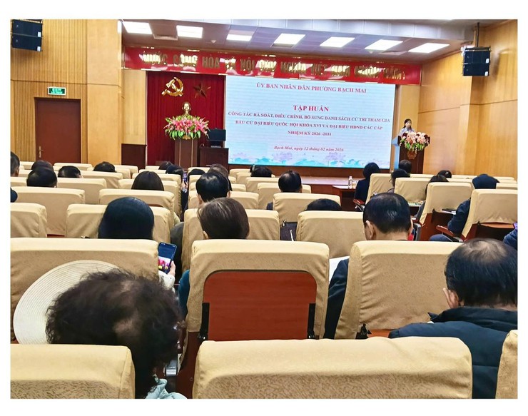 Tập huấn nghiệp vụ công tác bầu cử cho các thành viên 39 Tổ bầu cử phường Bạch Mai- Ảnh 3.