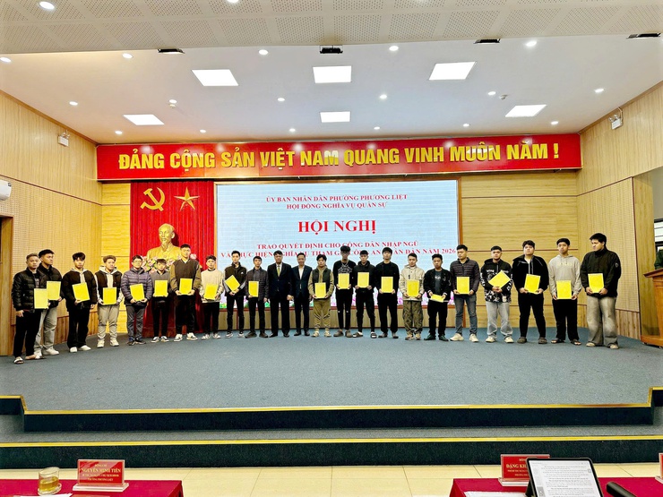 Hội nghị trao quyết định cho các đồng chí nhập ngũ và thực hiện nghĩa vụ tham gia Công an nhân dân năm 2026- Ảnh 5.