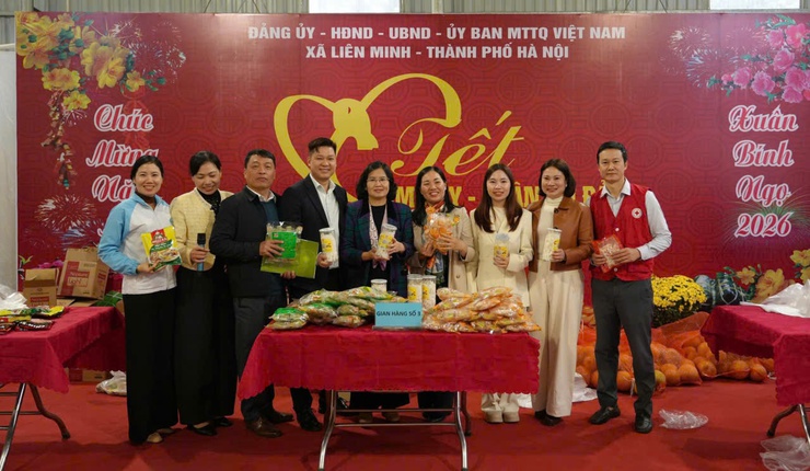 Đảng ủy - HĐND - UBND, Ủy ban MTTQ xã Liên Minh tổ chức: “ Tết Sum vầy – Xuân ơn Đảng”- Ảnh 6.