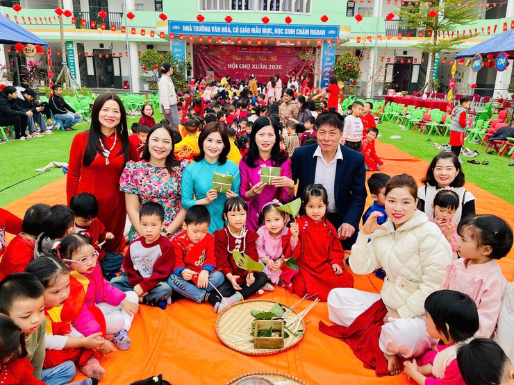 Xuân ấm áp - Tết sẻ chia tại trường mầm non Phú Kim- Ảnh 2.